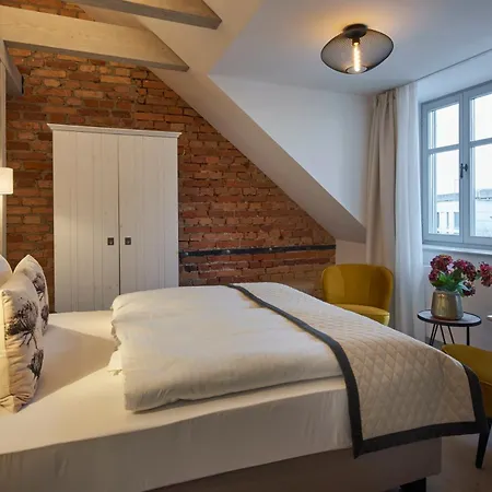 Via'S Appartements Und Ferienwohnungen Gorlitz Exterior photo